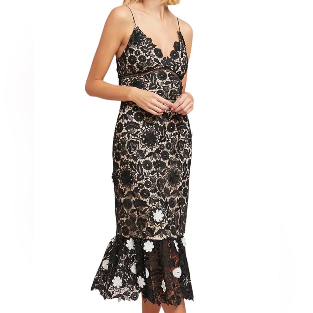 Monique Lhuillier Dress